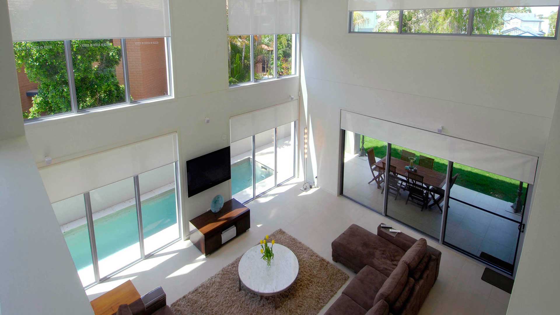 Designer Roller Blinds – When Plain Won’t Do!